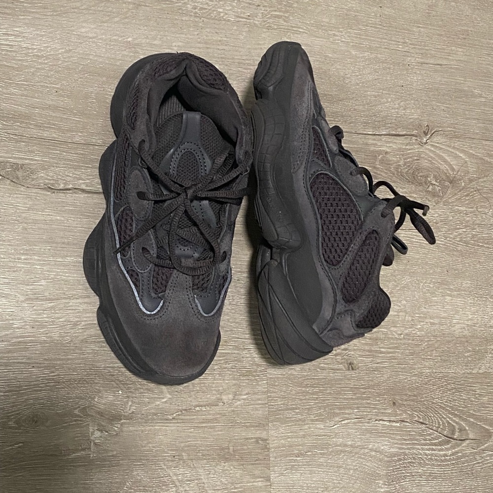 adidas YEEZY 500 'UTILITY BLACK' Reflective. Men’s Size 5. Used,signs of wear.